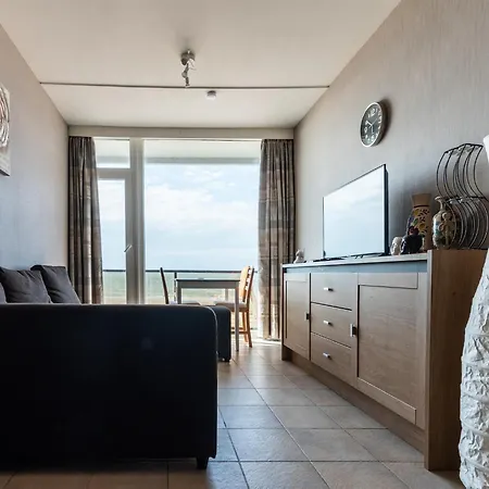 In With Stunning Sea Views, Cleaning Included * Oostende