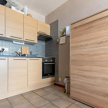 Contemporary Apartment In Oostende With Balcony, Cleaning Included Apartment