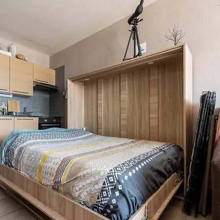 In With Stunning Sea Views, Cleaning Included